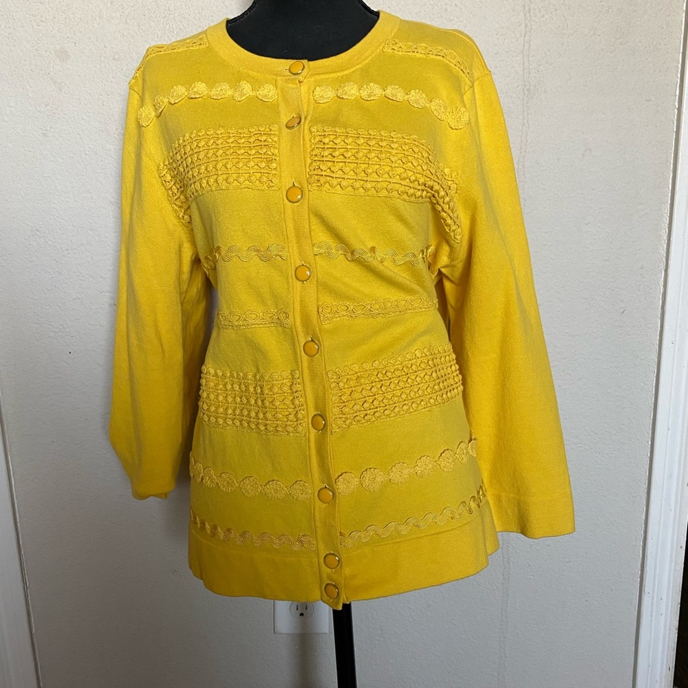 Sweater with pretty details